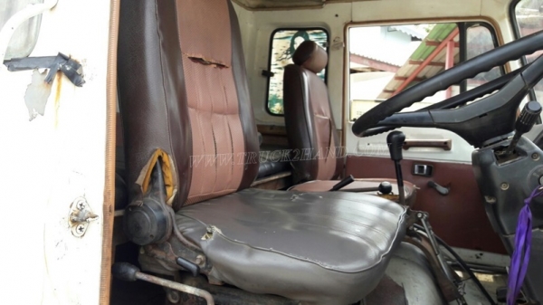 HINO 6 ล้อดัมพ์ รุ่น FF173KA 168 แรงม้า  ปีจดทะเบียน 2548