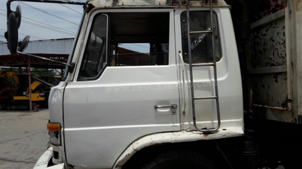 HINO 6 ล้อดัมพ์ รุ่น FF173KA 168 แรงม้า  ปีจดทะเบียน 2548