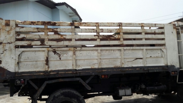 HINO 6 ล้อดัมพ์ รุ่น FF173KA 168 แรงม้า  ปีจดทะเบียน 2548