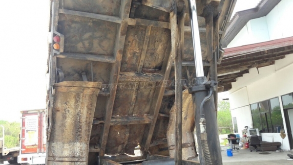 HINO 6 ล้อดัมพ์ รุ่น FF173KA 168 แรงม้า  ปีจดทะเบียน 2548