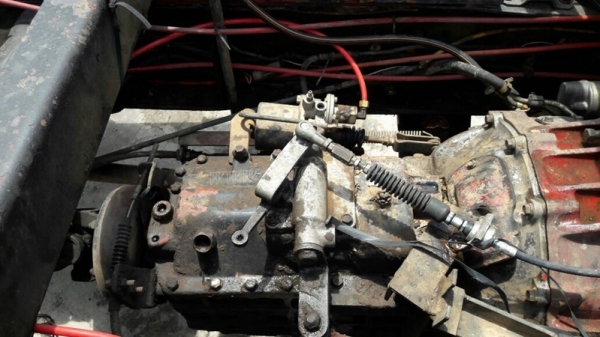 HINO 6 ล้อดัมพ์ รุ่น FF173KA 168 แรงม้า  ปีจดทะเบียน 2548