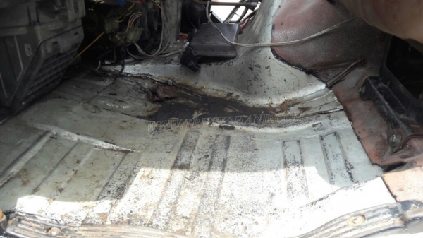 HINO 6 ล้อดัมพ์ รุ่น FF173KA 168 แรงม้า  ปีจดทะเบียน 2548