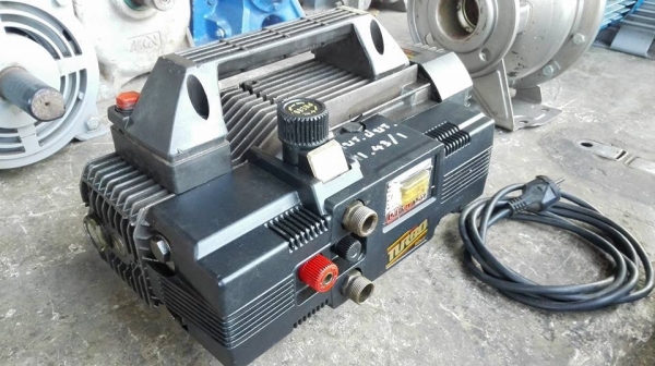 ** ขอบคุณผู้ซื้อ&amp;พี่เสือครับ!! ** ปั้มฉีดน้ำแรงดันสูง INTER PUMP Made in ITALY มอเตอร์ 2 HP 2800 RPM ไฟ 220V แรงดัน 70 bar. รอบจัดอัดแรงมาเทสก่อนได้!!