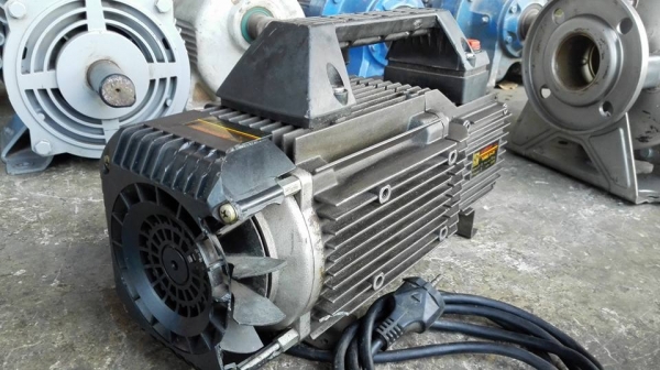 ** ขอบคุณผู้ซื้อ&amp;พี่เสือครับ!! ** ปั้มฉีดน้ำแรงดันสูง INTER PUMP Made in ITALY มอเตอร์ 2 HP 2800 RPM ไฟ 220V แรงดัน 70 bar. รอบจัดอัดแรงมาเทสก่อนได้!!