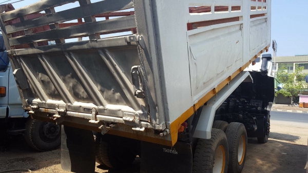 ISUZU ROCKY210F เครื่อง6BG1-4 โบอินเตอร์230แรง ISUZU ROCKY210F เครื่อง6BG1-4 โบอินเตอร์230แรง