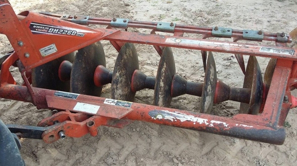 ขายรถไถ KUBOTA L3608 อุปกรณ์ครบ ดันหน้า ผานหลัง โรตารี่ ใช้งานน้อย พันกว่าชั่วโมง เอกสารพร้อมโอน สนใจโทร 090-8588220คุณนะ 093-3258446คุณบิว หรือเข้าดูสินค้าอื่นๆได้ที่ www.narong2truck.com หรือ www.truck.in.th/498 หรือเพจFacebook ณรงค์ ซื้อขายรถมือสอง (เว ขายรถไถ KUBOTA L3608 อุปกรณ์ครบ ดันหน้า ผานหลัง โรตารี่ ใช้งานน้อย พันกว่าชั่วโมง เอกสารพร้อมโอน สนใจโทร 090-8588220คุณนะ 093-3258446คุณบิว หรือเข้าดูสินค้าอื่นๆได้ที่ www.narong2truck.com หรือ www.truck.in.th/498 หรือเพจFacebook ณรงค์ ซื้อขายรถมือสอง (เว