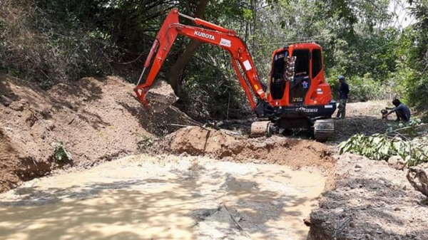 ขายดาวน์รถขุดคูโบต้า5ตัน