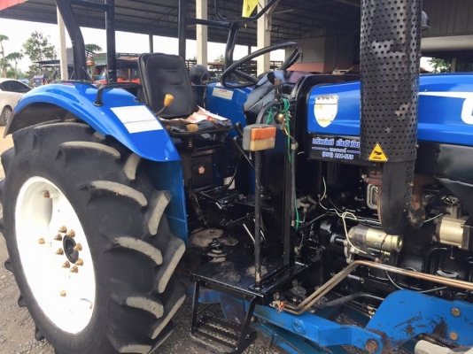 ขายรถไถแชมป์ YTO454(4WD)2เพลา ราคา 198,000 บาท สนใจโทร 081-9136451 หรือ ขอดูรูปผ่านทาง line:bow6451 ค่ะ