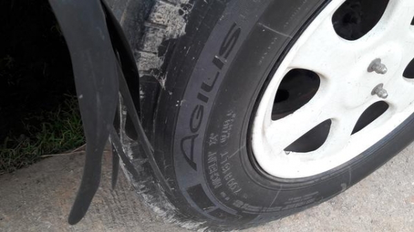 ขาย!! >>> 6 ล้อ ISUZU NKR 110 แรง <<< รถพร้อมใช้งาน ราคา 290,000 บาท ขาย!! >>> 6 ล้อ ISUZU NKR 110 แรง <<< รถพร้อมใช้งาน ราคา 290,000 บาท