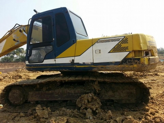 ขายรถแบคโค SK200-3 มาร์คที ไฟฟ้าครบ ช่วงล่างดี เอวแน่น ทำงานเร็ว แอร์เย็น เอกสารใบอินวอย ราคา850,000 สนใจโทร 090-8588220คุณนะ 093-3258446คุณบิว หรือเข้าดูสินค้าอื่นๆได้ที่ www.narong2truck.com หรือ www.truck.in.th/498 หรือเพจFacebook ณรงค์ ซื้อขายรถมือสอง