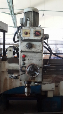 เครื่องเจาะเรเดียล สภาพปลดระวาง จากบริษัทใหญ่ 105000 บาท