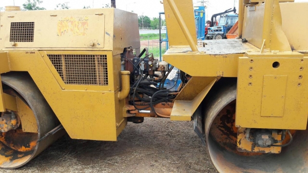 ขายด่วน ถูกมาก - รถบดอัด สั่นสะเทือน เอวอ่อน หน้าเหล็กหลังเหล็ก ขนาด แรงอัด 4-5 ตัน BOMAG