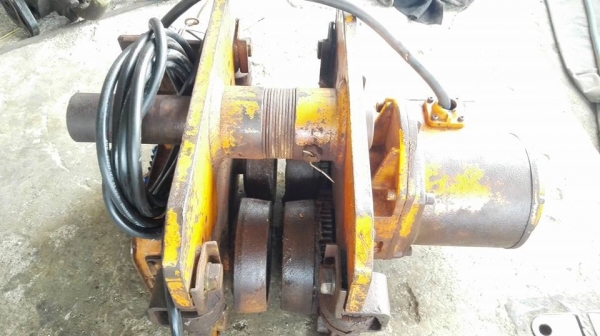 ** ขายแล้วครับ!! **ตัววิ่งรอกไฟฟ้า KITO 5 Ton. ไฟ 380V สภาพไม่สวยแต่พร้อมใช้งานมาดูมาเทสก่อนได้ครับ!!