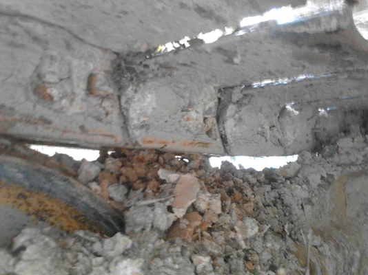 รถแบคโฮ KOBELCO  PC - 200 - 3.    สนใจติดต่อ  081 - 6079515