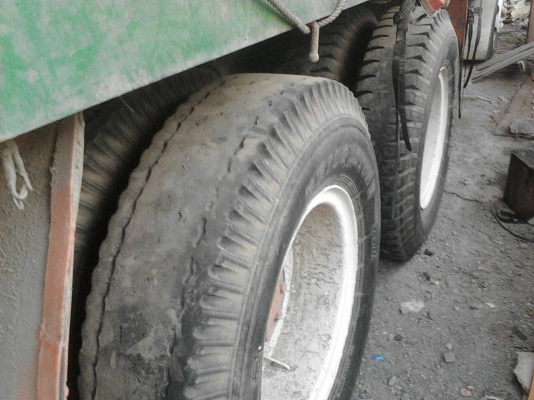 รถมิตซู 10 ล้อ หลังถนน FN517  191 แรงม้า. ปี 42.    สนใจติดต่อ  081 - 6079515