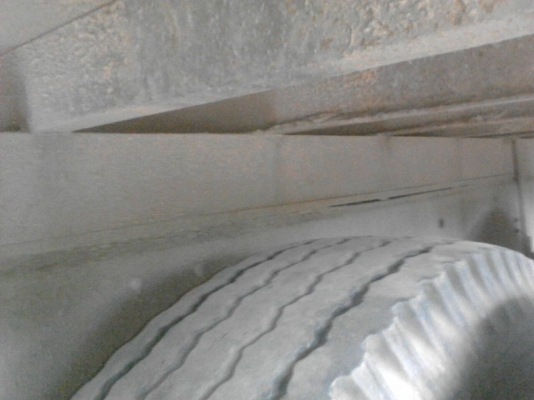 รถมิตซู 10 ล้อ หลังถนน FN517  191 แรงม้า. ปี 42.    สนใจติดต่อ  081 - 6079515