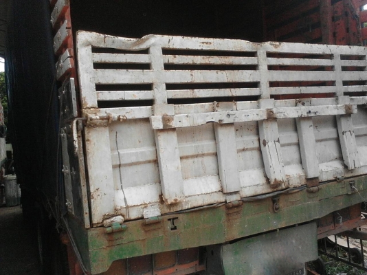 รถมิตซู 10 ล้อ หลังถนน FN517  191 แรงม้า. ปี 42.    สนใจติดต่อ  081 - 6079515