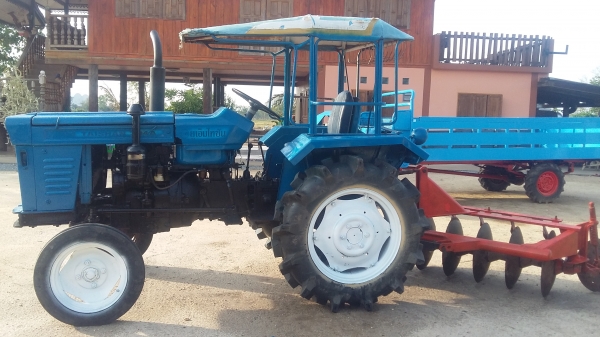 จัดส่งพี่รัน จ.เชียงไหม่ ขอบคุณครับขายรถไถนั่งขับ ไทซัน30แรง 304A พร้อมผาน5 พร้อมใช้งาน