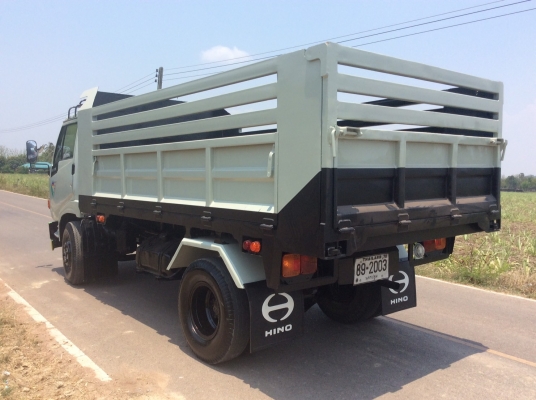 HINO 6ล้อ ดั้ม ช่างล่างหน้า-หลังF เครื่องดี ยางดี ชัชชีสวย แอร์เย็น ขาย 450,000 บาท ศุภากร 081-1903107 , 081-4252943