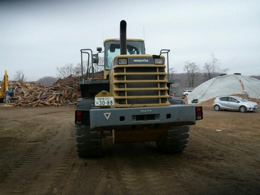 รถตักล้อยาง KOMATSU WA 400-3 รถตักล้อยาง KOMATSU WA 400-3