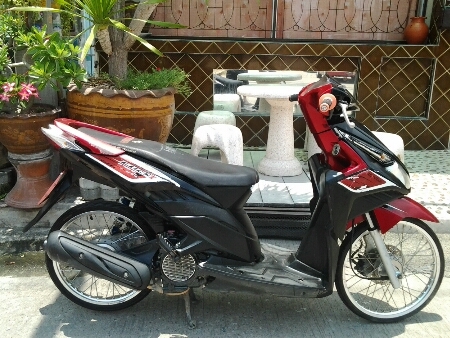 ขายมอไซค์ ปี53 ฮอนด้า คลิ๊ก I เครื่อง110cc.หัวฉีด เครื่องดีนิ่มๆ วิ่งดี พร้อมใช้งาน ภาษีขาด2ปี เล่มทะเบียนครบ ขายถูกๆครับ