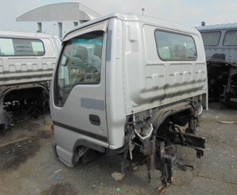 FROM JAPANหัวเก๋งรถบรรทุก6ล้อกลาง CABIN ISUZU NPR71L*หัวการ์ตูน* (รุ่นใหม่ยกหัวได้ /มีคัสซี/ ไม่มีแหนบ) ราคาเพียง 72,000 บาท FROM JAPANหัวเก๋งรถบรรทุก6ล้อกลาง CABIN ISUZU NPR71L*หัวการ์ตูน* (รุ่นใหม่ยกหัวได้ /มีคัสซี/ ไม่มีแหนบ) ราคาเพียง 72,000 บาท