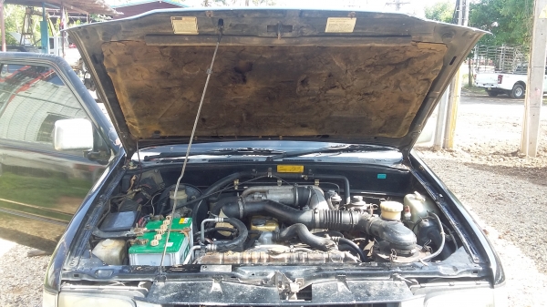 โฟรวินเครื่อง2800เครื่องเกียดีสีไม่สวยตัวรถไม่มีผุ