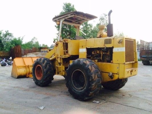 ขายรถตัก KOMATSU 515 ต่อแขนขยายบุ้งกี้แล้ว เครื่องดี ปั๊มดี สภาพพร้อมใช้งาน