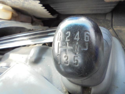 FROM JAPAN หัวเก๋งรถบรรทุก 6 ล้อกลาง ISUZU NPR71L *หัวการ์ตูน* (รุ่นใหม่ยกหัวได้/มีแหนบ/มีคัสซี/มีฐานล่าง/อุปกรณ์ครบตามสภาพ) ราคาเพียง 79,000 บาท สนใจรีบติดต่อ 0819337688