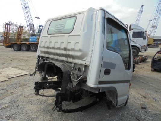 FROM JAPAN หัวเก๋งรถบรรทุก 6 ล้อกลาง ISUZU NPR71L *หัวการ์ตูน* (รุ่นใหม่ยกหัวได้/มีแหนบ/มีคัสซี/มีฐานล่าง/อุปกรณ์ครบตามสภาพ) ราคาเพียง 79,000 บาท สนใจรีบติดต่อ 0819337688