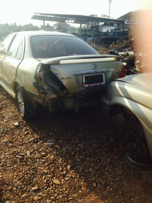 ซากนิสสันนีโอ เครื่อง1600 ถอดเเยกขายอะไหลทุกอย่างทั้งคันมีหลายรุ่นเก๋งเเละกระบะ