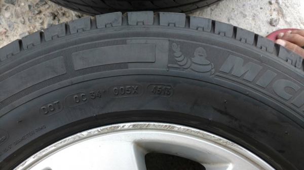 แม๊ก ขอบ 15 ขนาด 6 รู TOYOTA พร้อมยาง 215/70R15 ยางปี13 ชุด 4 ล้อ tel.081-427-3941 ไอดีไลน์ 0814273941 แม๊ก ขอบ 15 ขนาด 6 รู TOYOTA พร้อมยาง 215/70R15 ยางปี13 ชุด 4 ล้อ tel.081-427-3941 ไอดีไลน์ 0814273941