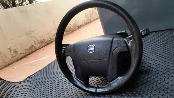 ขายพวงมาลัยยกคอ Skyline R34 ,, Celica ,, Impreza ,, Teana ,, V70 S60 S80