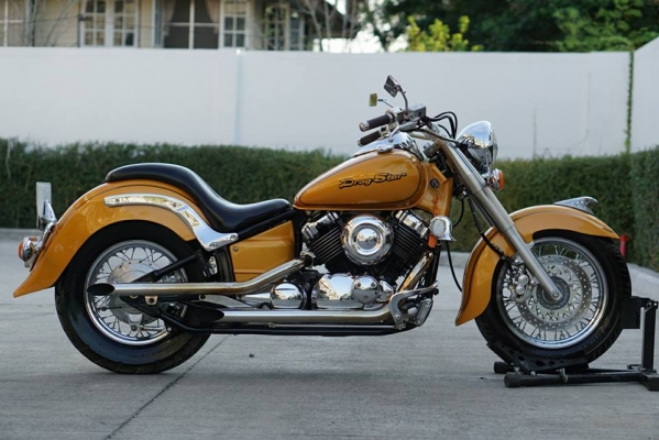 วุฒิ นนบุรี ขาย เดร็กสตาร์ 400cc. คลาสสิคทะเบียนแท้โอนขนส่งรถสวยๆ วุฒิ นนบุรี ขาย เดร็กสตาร์ 400cc. คลาสสิคทะเบียนแท้โอนขนส่งรถสวยๆ