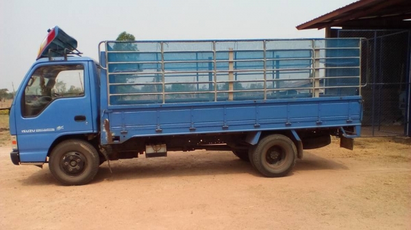 **350,000 บ.ต่อรอง/// 6ล้อบรรทุก ISUZU NPR-110 หัวการ์ตูน ห้างแท้ปี44 เครื่อง/เกียร์ เดิม แรงดี ช่วงล่างเดิม คัสซีสวย หัวสวยบางภายในสวยคตรบ กระบะพื้นไม้คอกเหล็ก4.30ม.สภาพสวย ยาง7.50/16 สภาพ70\% รถบอดี้เดิม สีสันสวยบาง พร้อมใช้ เล่มฯ ครบ **ขาย ISUZU NKR-110 **350,000 บ.ต่อรอง/// 6ล้อบรรทุก ISUZU NPR-110 หัวการ์ตูน ห้างแท้ปี44 เครื่อง/เกียร์ เดิม แรงดี ช่วงล่างเดิม คัสซีสวย หัวสวยบางภายในสวยคตรบ กระบะพื้นไม้คอกเหล็ก4.30ม.สภาพสวย ยาง7.50/16 สภาพ70\% รถบอดี้เดิม สีสันสวยบาง พร้อมใช้ เล่มฯ ครบ **ขาย ISUZU NKR-110