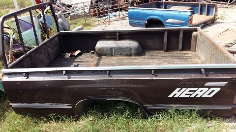 ขายลูกกระบะ โตโยต้า ฮีโร่  และเบาะ อะไหล่อย่างอื่น สอบถามได้ครับ