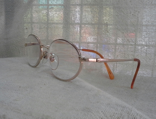 แว่นสายตายาวไททาเนียมบริสุทธิ์  HOYA made in Japan