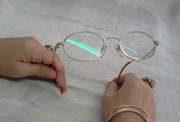 แว่นสายตายาวไททาเนียมบริสุทธิ์  HOYA made in Japan