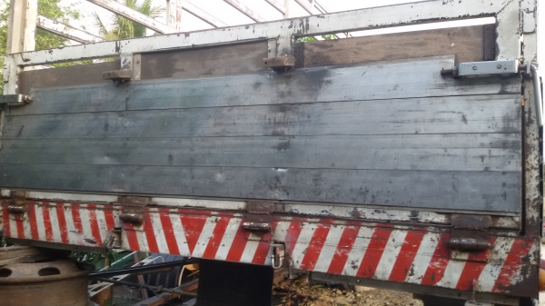 .กะบะ.เหล็ก.แผ่นข้างปีเนียม..สภาพสวย.ราคา.45,000