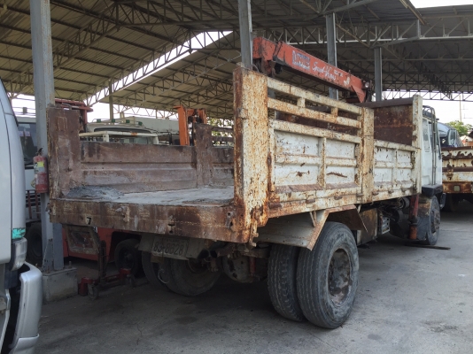 รถดั้มพ์ 6 ล้อ ดั้มพ์ยาว 4.50 เมตร เครน 2.5 ตัน เครื่อง 170 แรง