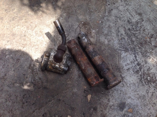 ขายเครนทาดาโน่4ตัน 2ชัก 3ปลอก ถอดจาก10ล้อ อุปกรณ์ครบทำสีใหม่ ยกใส่ทำงานได้เลยครับ ขาย 110000 บาท