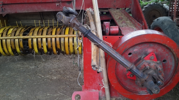 รถอัดฟาง 267 นิวฮอนแลน พร้อมใช้ขายตามสภาพ ต่อรองได้ครับ