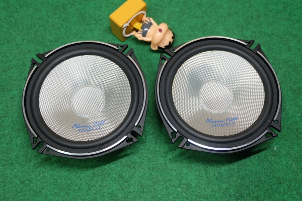 ลำโพง Addzest ตระกูล Plasma Field รุ่น SRT1752S ลำโพงเสียงกลาง ขนาด 6.5" กรวยเคฟล่าห์ถักสีเงิน