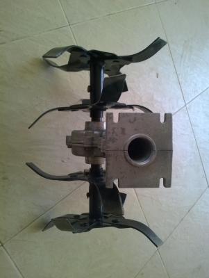 โรตารี่เครื่องตัดหญ้า