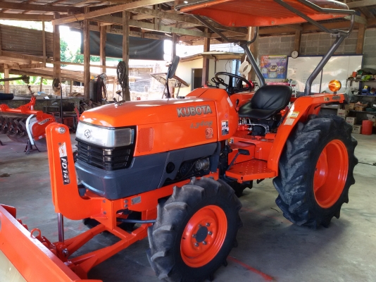 ปัญญาแทรคเตอร์..จัดมาให้ครับ ด่วน!!!คูโบต้า L3408  พร้อมใบมีดคานล่าง เล่มทะเบียนพร้อมจัดส่ง อ.เมือง จ.แพร่