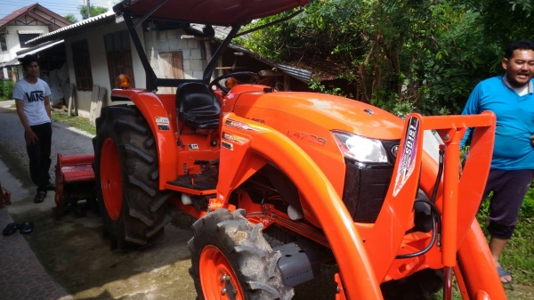 ปัญญาแทรคเตอร์..จัดมาให้ครับ ด่วน!!!คูโบต้า L4708 พร้อมใบมีดคานบน SD181ยางใหม่4เส้นจัดส่ง อ.เวียงชัย จ.เชียงราย
