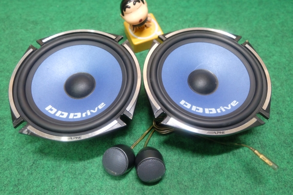 ชุดลำโพงหน้า Alpine ตระกูล DDDrive รุ่น DDC-175B ลำโพงเสียงกลางขนาด 6.5" กรวยกระดาษ