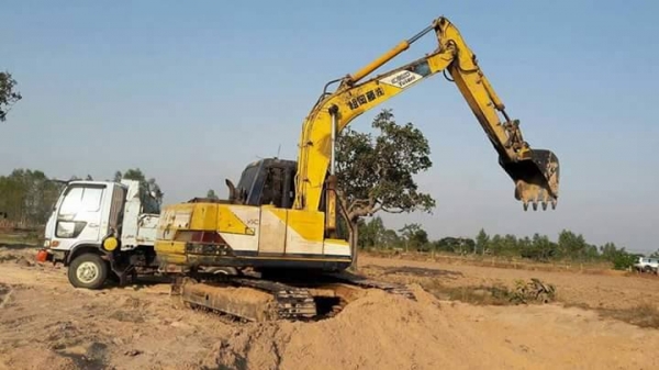 ขายแบคโค SK120-3 มาร์คที ไฟฟ้าครบ แอร์เย็น เอกสารใบอินวอย สนใจโทร 090-8588220คุณนะ 093-3258446คุณบิว หรือเข้าดูสินค้าอื่นๆได้ที่ www.narong2truck.com หรือ www.truck.in.th/498 หรือเพจFacebook ณรงค์ ซื้อขายรถมือสอง (เว็บไซต์ส่วนตัว) หรือFacebook คุณนะ รถบรร