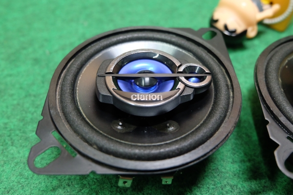 ลำโพง Clarion รุ่น SRT1033 ลำโพงแกนร่วม 3 ทาง ขนาด 4" กรวยโพลีสีเงิน ลำโพง Clarion รุ่น SRT1033 ลำโพงแกนร่วม 3 ทาง ขนาด 4" กรวยโพลีสีเงิน