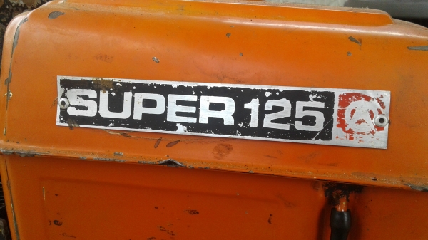ขายตามสภาพเครืองรถไถSUPER 12.5แรง เครื่องติดปกติเอาไว้สูบนำ้ หรือใส่รถอีแตน ขายตามสภาพเครืองรถไถSUPER 12.5แรง เครื่องติดปกติเอาไว้สูบนำ้ หรือใส่รถอีแตน